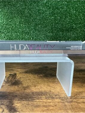HUDA BEAUTY Brow Pencil - Light Brown/Taupe